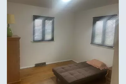 7704 Hendricks Place, Merrillville, IN 46410 - Photo 8