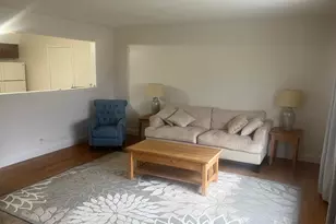 7704 Hendricks Pl, Merrillville, IN 46410 - Photo 2