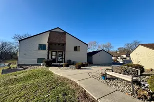 1184 Millpond Rd N, Valparaiso, IN 46385 - Photo 2