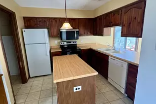 1184 Millpond Rd N, Valparaiso, IN 46385 - Photo 10