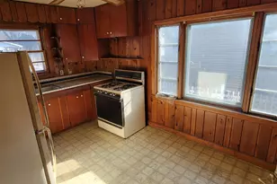 1410 Oak St, Michigan City, IN 46360 - Photo 12