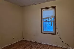 3724 Tyler St, Gary, IN 46408 - Photo 6