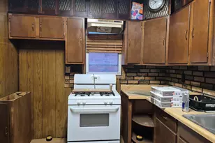 3724 Tyler St, Gary, IN 46408 - Photo 4