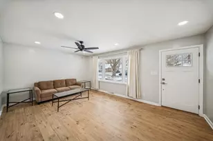 8450 Kraay Ave, Munster, IN 46321 - Photo 4