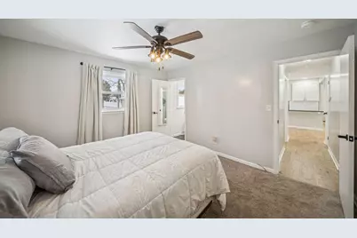 8450 Kraay Avenue, Munster, IN 46321 - Photo 10