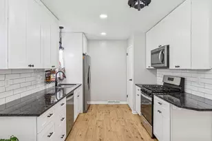 8450 Kraay Ave, Munster, IN 46321 - Photo 6