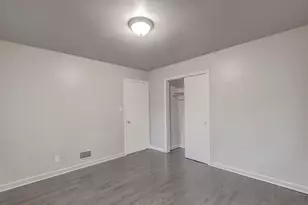 4727 Harrison St, Gary, IN 46408 - Photo 12