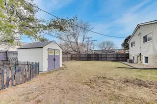 816 E 39th Ln, Griffith, IN 46319 - Photo 38