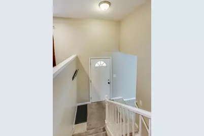 816 E 39th Lane, Griffith, IN 46319 - Photo 4