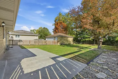 2431 Hickory Drive, Dyer, IN 46311 - Photo 32