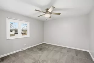 2431 Hickory Dr, Dyer, IN 46311 - Photo 22