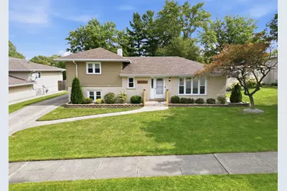 2431 Hickory Drive, Dyer, IN 46311 - Photo 2