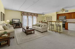 810 Swan Dr, Dyer, IN 46311 - Photo 4