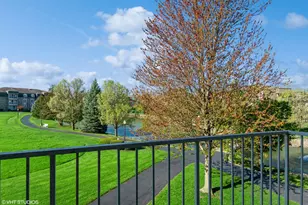 810 Swan Dr, Dyer, IN 46311 - Photo 16