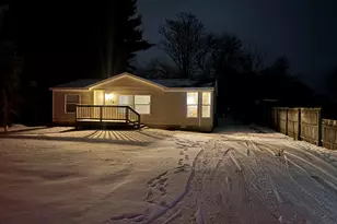 234 W Young St, Hanna, IN 46340 - Photo 16