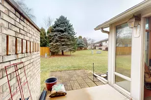 9336 Tyler St, Crown Point, IN 46307 - Photo 32