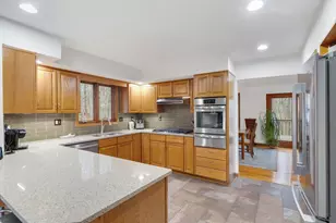 668 Slalom Ln, Valparaiso, IN 46383 - Photo 6