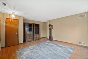 1932 Church St, Dyer, IN 46311 - Photo 4