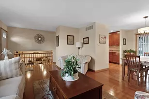 8036 Beech Ave, Munster, IN 46321 - Photo 4