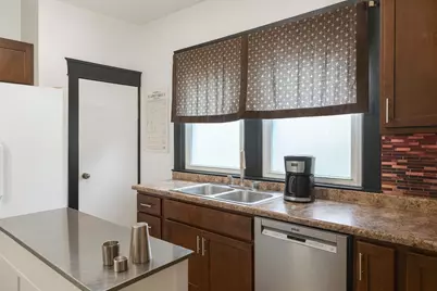 602 Plain, La Porte, IN 46350 - Photo 4