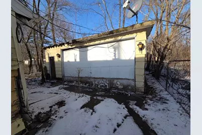 2216 E 21st Avenue, Gary, IN 46407 - Photo 2