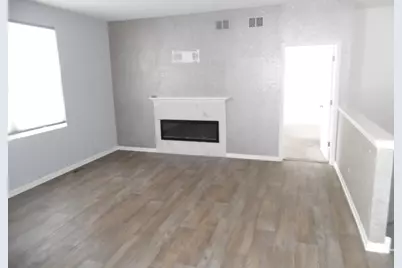 7768 W 105th Place, Saint John, IN 46373 - Photo 4