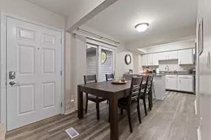 2610 Knollwood Dr, Crown Point, IN 46307 - Photo 2