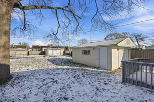 2731 Strong St, Highland, IN 46322 - Photo 16