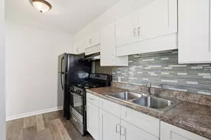 2731 Strong St, Highland, IN 46322 - Photo 8