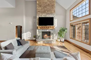 8955 Hillside Dr, Saint John, IN 46373 - Photo 10