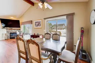 10055 Wisteria Ln, Saint John, IN 46373 - Photo 8