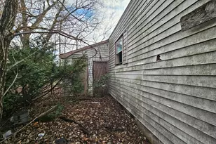 1695 W 10th Ave, Gary, IN 46404 - Photo 4