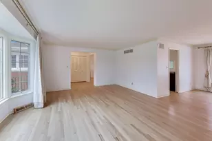 8800 Baring Ave, Munster, IN 46321 - Photo 6