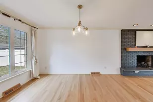 8800 Baring Ave, Munster, IN 46321 - Photo 10