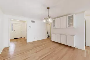 8800 Baring Ave, Munster, IN 46321 - Photo 14