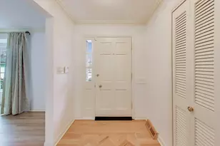 8800 Baring Ave, Munster, IN 46321 - Photo 4