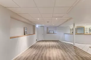 9814 Rose Ln, Munster, IN 46321 - Photo 40