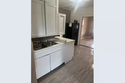 4633 W 11th Avenue, Gary, IN 46406 - Photo 2