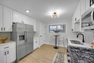 936 E 52nd Ave, Gary, IN 46410 - Photo 10