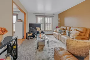 1270 97th Pl, Crown Point, IN 46307 - Photo 4