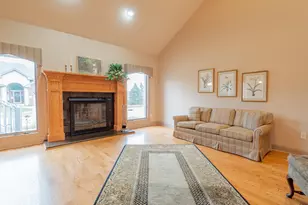 3702 Westbridge Dr, Valparaiso, IN 46383 - Photo 4