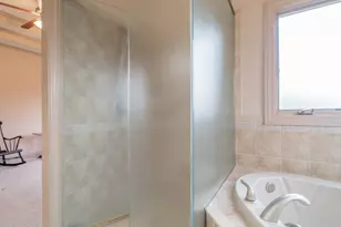 3702 Westbridge Dr, Valparaiso, IN 46383 - Photo 18