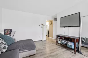 7713 Chestnut Ave, Hammond, IN 46324 - Photo 6