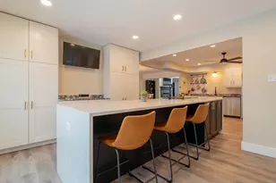 1324 Vivian Ln, Munster, IN 46321 - Photo 12