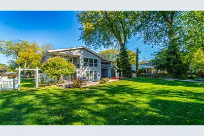 1324 Vivian Lane, Munster, IN 46321 - Photo 4