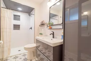 1324 Vivian Ln, Munster, IN 46321 - Photo 30