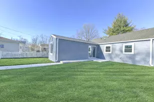 737 Center St, Crown Point, IN 46307 - Photo 18
