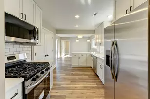 737 Center St, Crown Point, IN 46307 - Photo 6