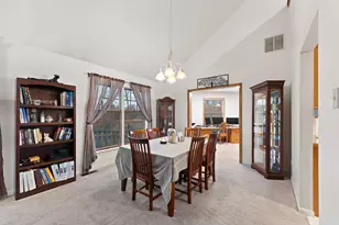 1151 Vanderburgh St, Valparaiso, IN 46385 - Photo 10