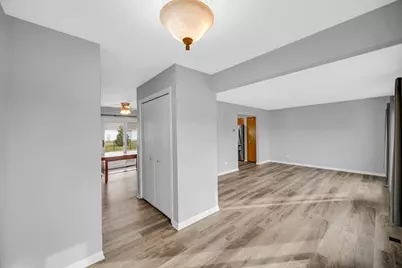 901 Robin Court, Dyer, IN 46311 - Photo 2